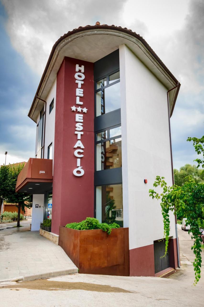 Hotel Estacio (Adults Only) Олот Экстерьер фото